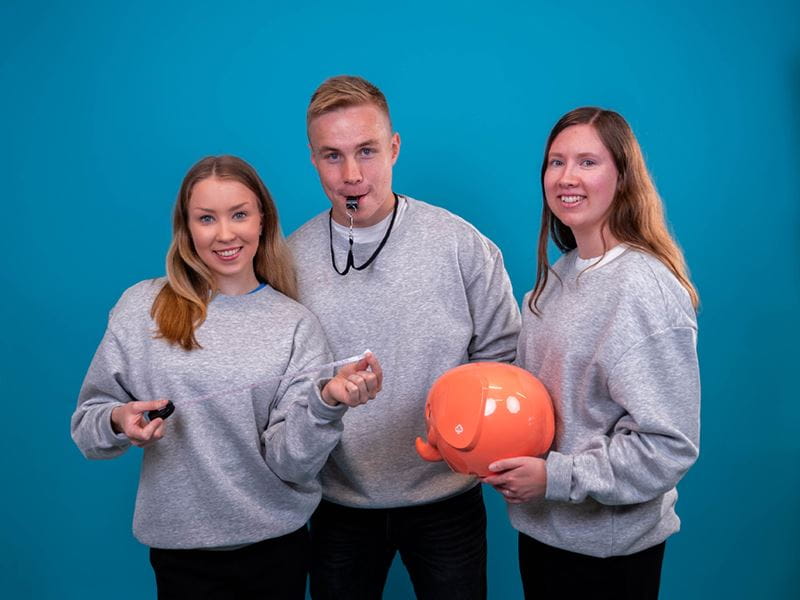 Säästöpankin asiantuntijat Joanna Kallela, Markus Alajoki ja Angelina Mattbäck.