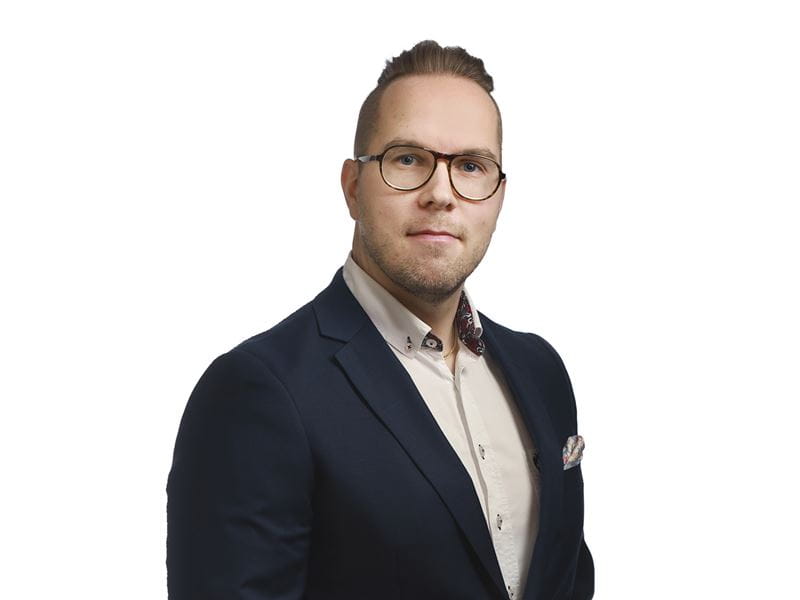 Mikael Wiklund - Avain Säästöpankki.