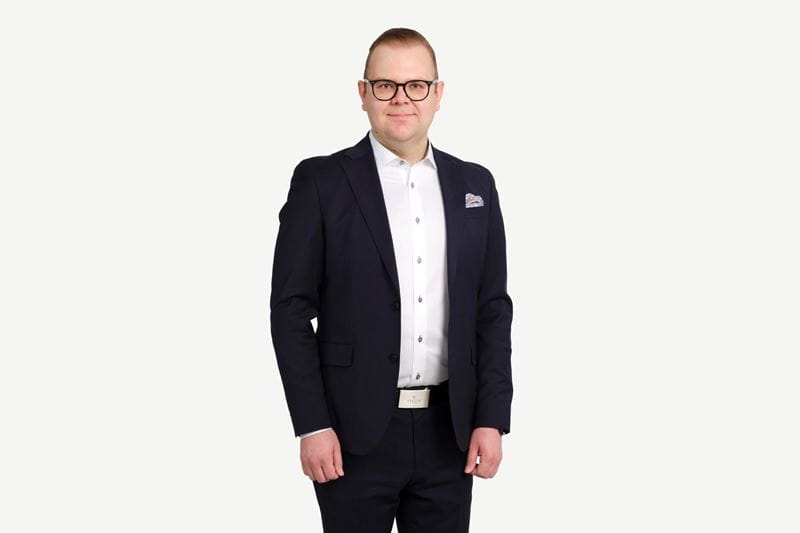 Joonas Peltoniemi - Helmi Säästöpankki.