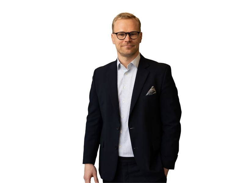 Toni Huuhka - Helmi Säästöpankki.
