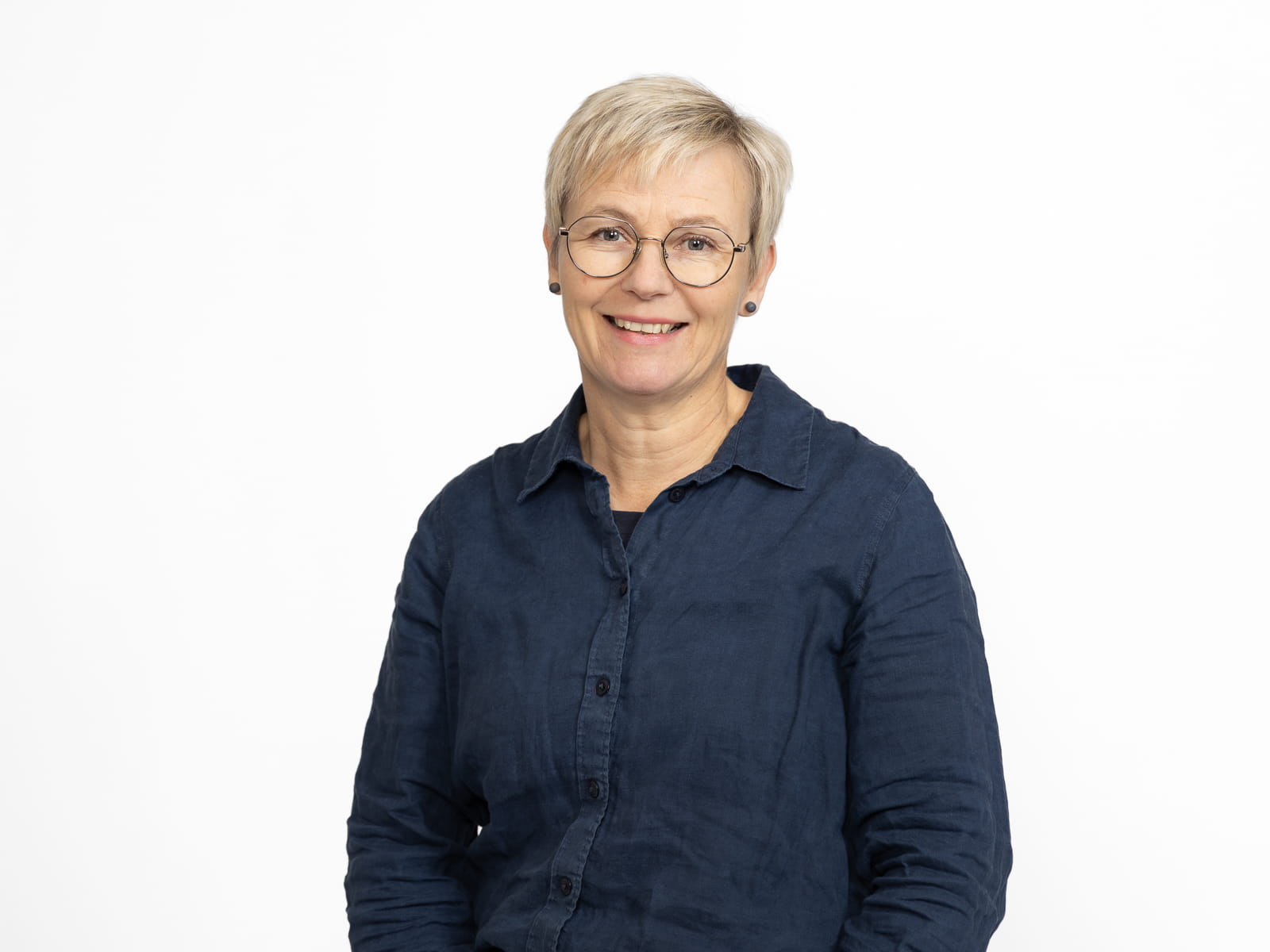 Taina Lehtonen - Isäntä Someron Säästöpankissa.