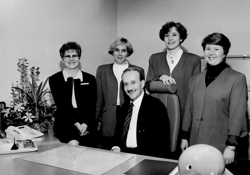 Someron Säästöpankin Salon konttorin ensimmäinen henkilökunta.