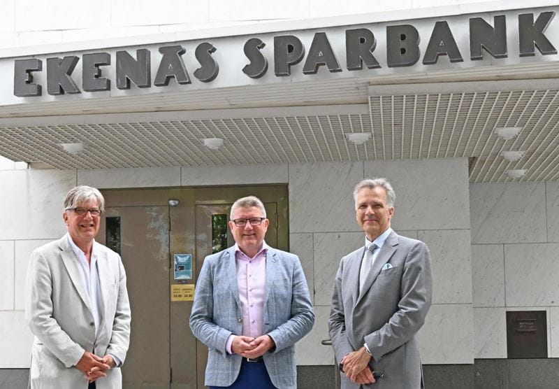 Ekenäs Sparbank till ett aktiebolag