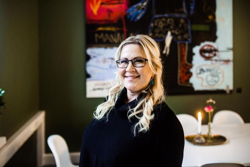 Säästöpankin asiakas Mari Tauler vaihtoi 20 vuoden mainosalan uran yrittäjyyteen.