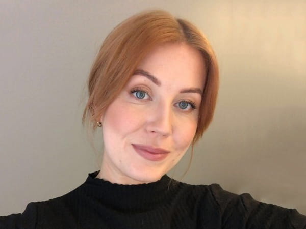 Roosa Kumpulainen, junior HR-asiantuntija.