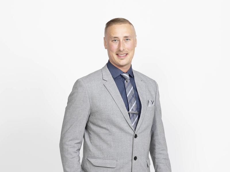 Lauri Mikkola - Länsi-Uudenmaan Säästöpankki.