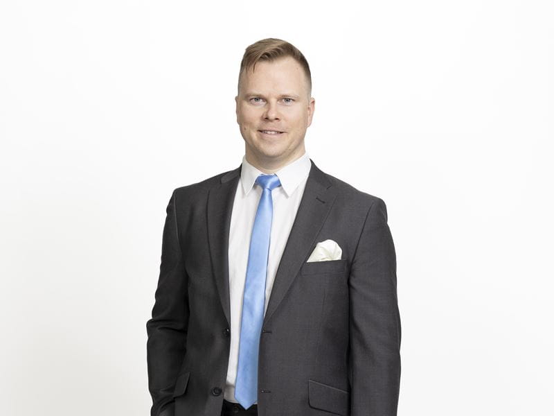 Ville Lundeqvist - Länsi-Uudenmaan Säästöpankki.