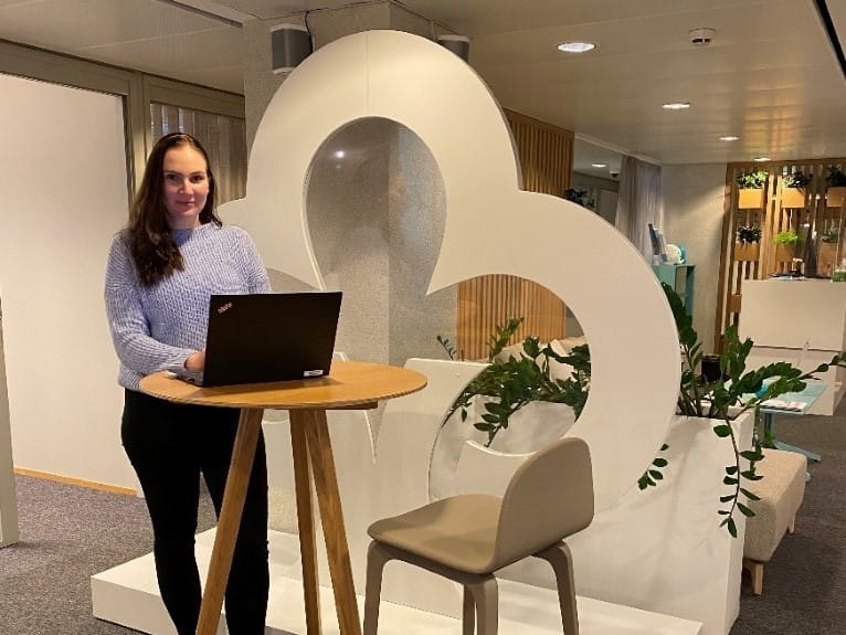 Nooa Säästöpankin työntekijä Sonia Oedewald.