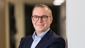 Varallisuudenhoidon myyntikanavien johtaja, Säästöpankkikeskus, Pasi Sirola.